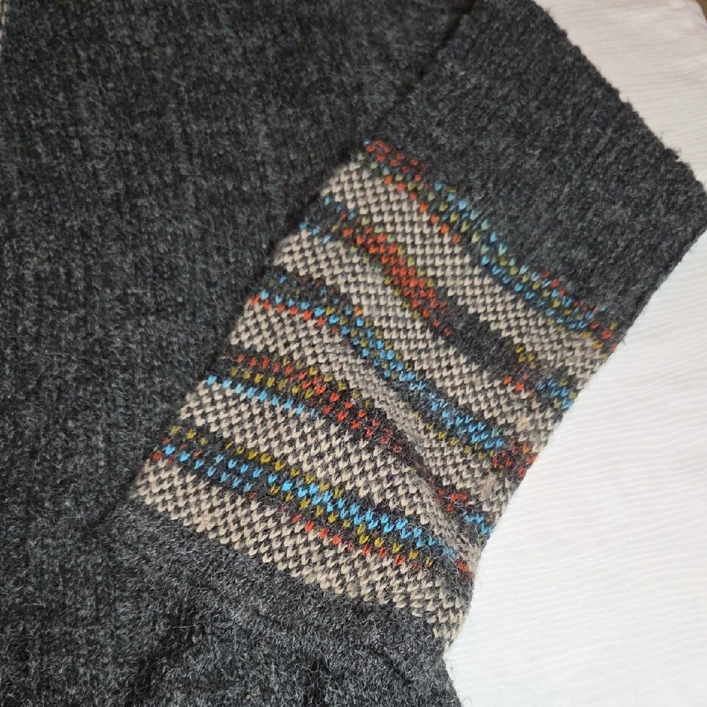 Monoreno Gray Multicolor Fringe Cardigan